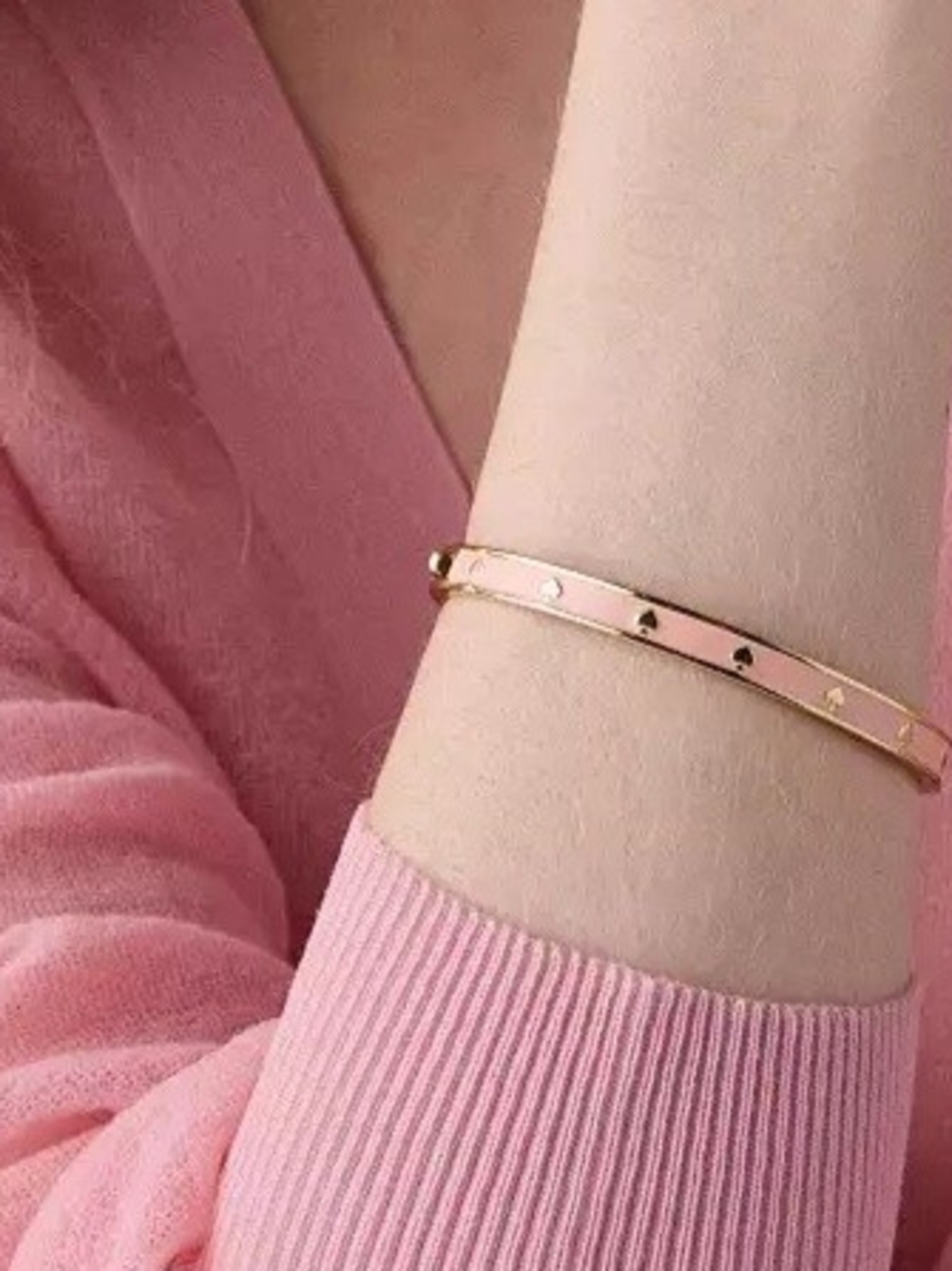 Kate Spade Chalk Pink Spot The Spade Enamel Hinged Bangle - Picture 2 of 11